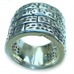 Large Bali made .925 Sterling Silver handcrafted Ring s. 7