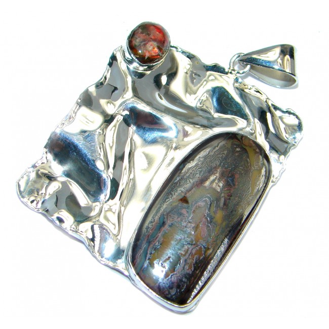 Beautiful Ammolite Australian Koroit Opal hammered Sterling Silver Pendant