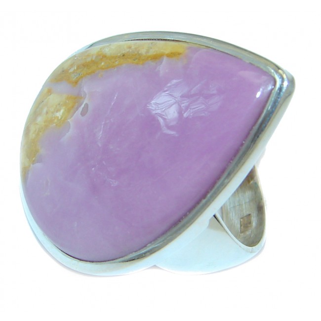 Beautiful Sugilite Sterling Silver Ring s. 6 1/2