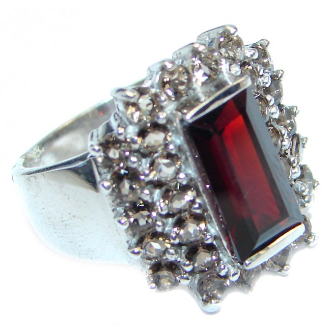 Ultra Fancy Red Cubic Zirconia Sterling Silver Coctail ring s. 6 3/4