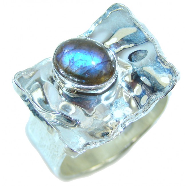 Modern Shimmering Labradorite Sterling Silver Ring s. 9