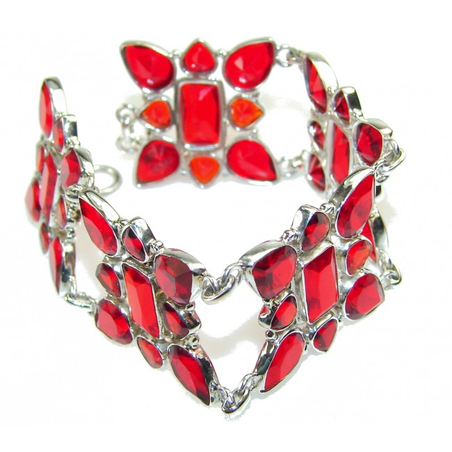 Lovely Design!! Red Quartz Sterling Silver Bracelet