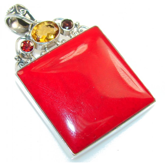 Lovely Color Of Red Coral Sterling Silver pendant