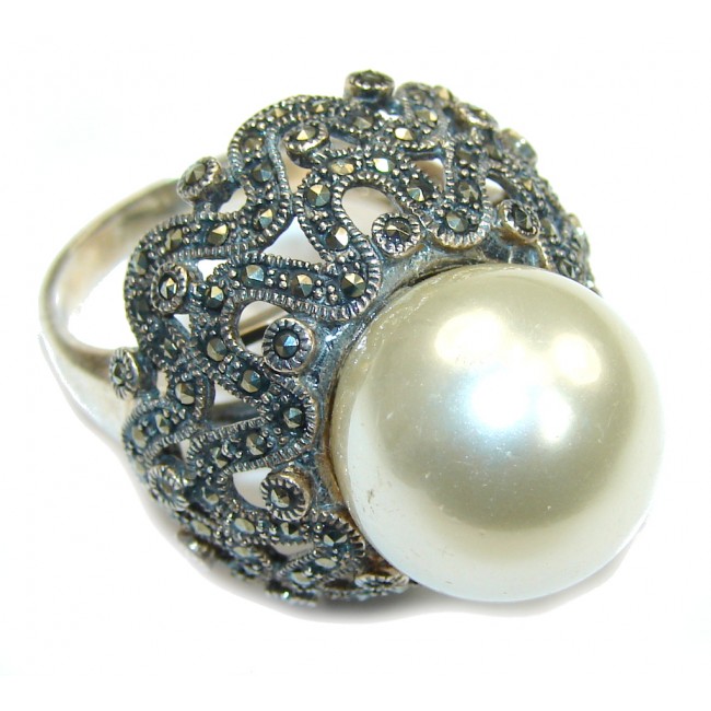 Winter Style! Fresh Water Pearl & Marcasite Sterling Silver ring; s. 9