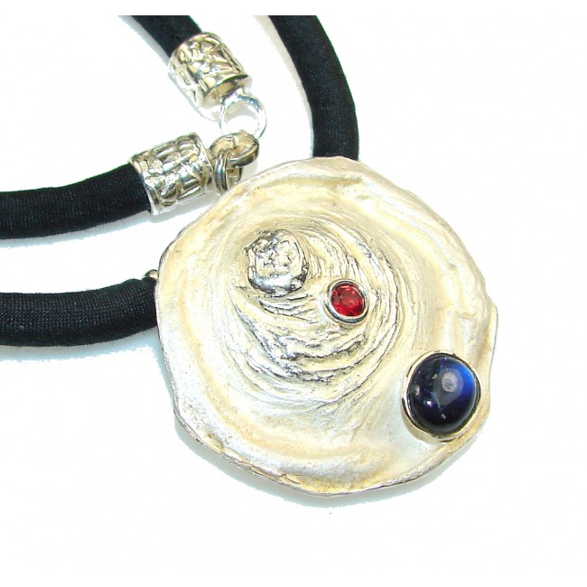 Be Spectacular!! Italy Made African Kyanite Sterling Silver necklace