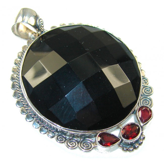 Excellent Black Onyx Sterling Silver Pendant