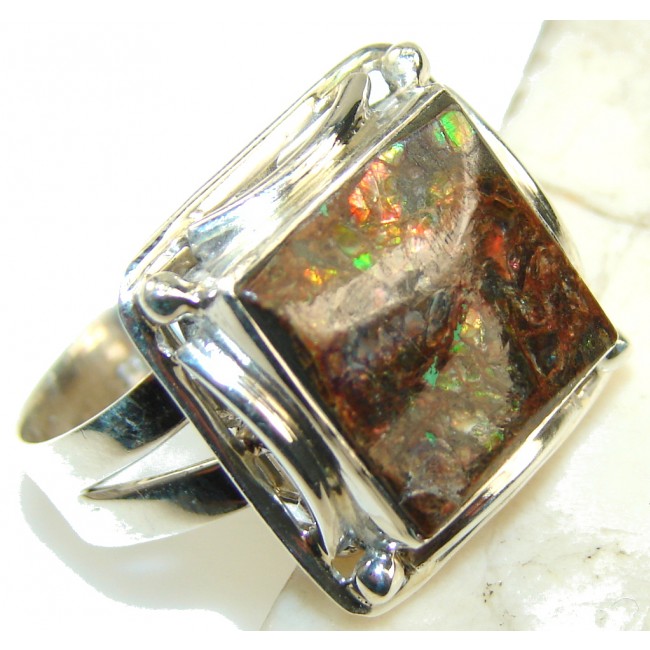 Lovely Red Ammolite Sterling Silver ring s. 11