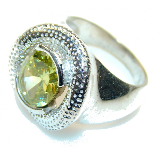 Great Green Topaz Sterling Silver Ring s. 7 3/4