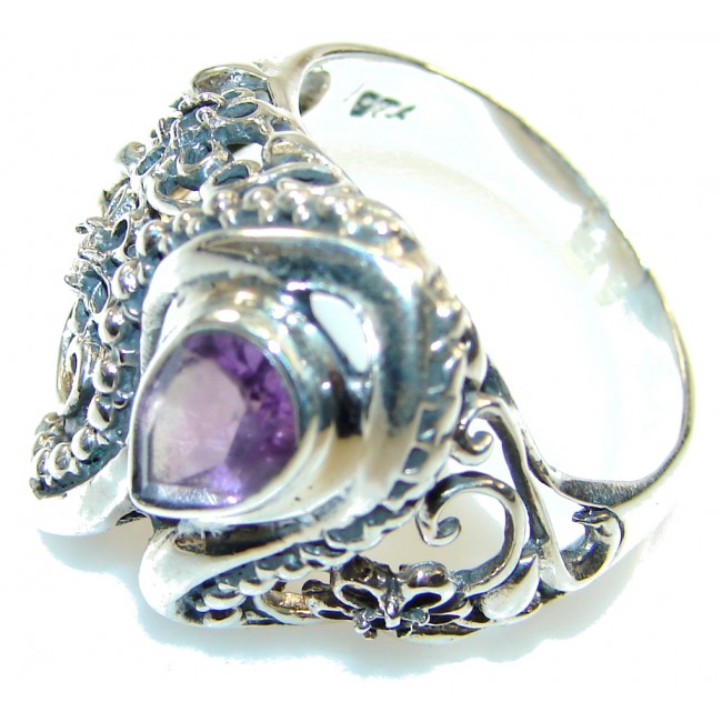 Stylish Purple Amethyst Sterling Silver ring s. 10 1/2