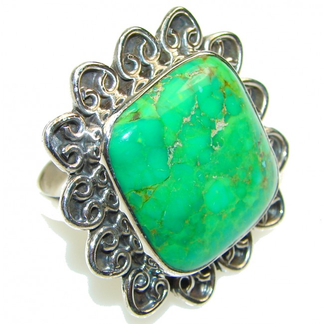 Big! Fresh Green Turquoise Sterling Silver Ring s. 11