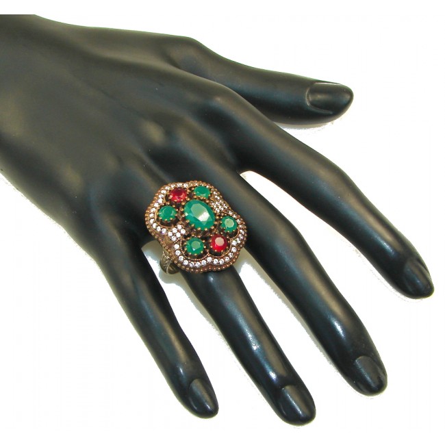 Victorian Style! Green Emerald Sterling Silver ring s. 8 1/4