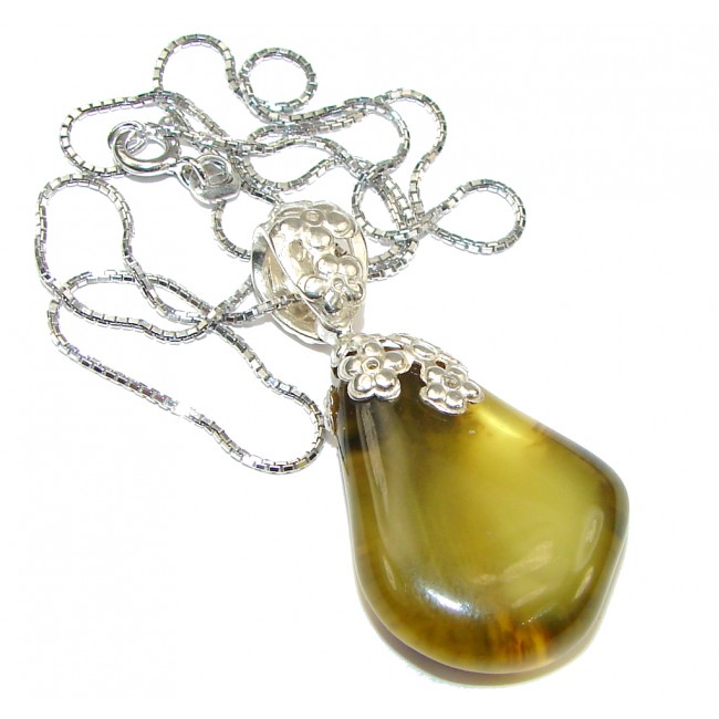 Natural Green Polish Amber Sterling Silver necklace