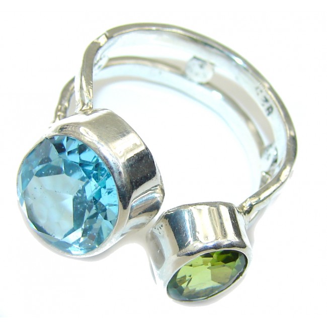 River Secret! Blue Topaz & Peridot Sterling Silver Ring s. 8 - adjustable