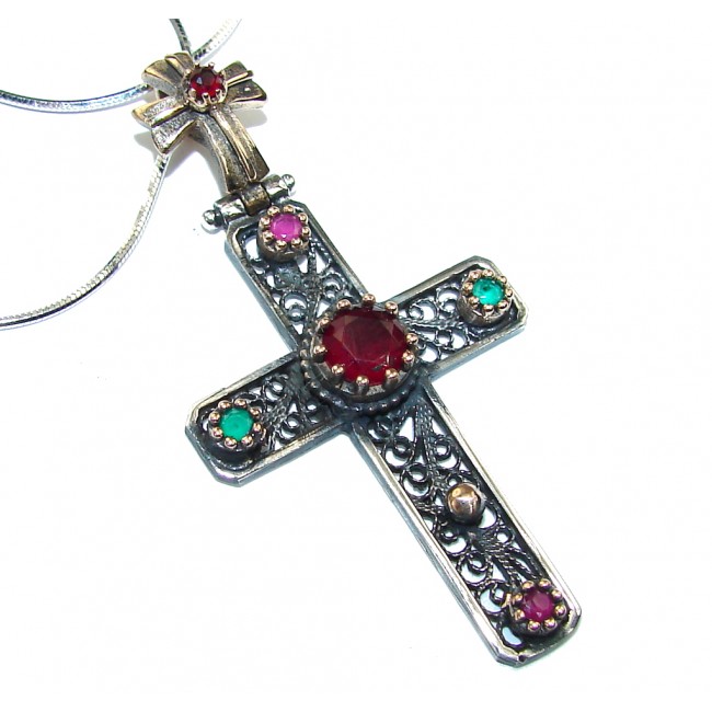Victorian Style! Red Ruby & Emerald Sterling Silver necklace / Cross
