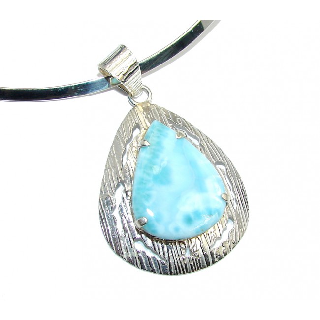 Delightful Ocean Dominican Republic Blue Larimar Sterling Silver necklace