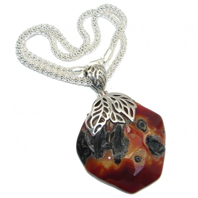 Aura Of Beauty Natural Agate Sterling Silver necklace