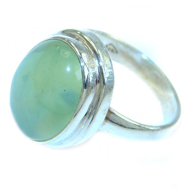 Sublime Green Moss Prehnite Sterling Silver ring; s. 9