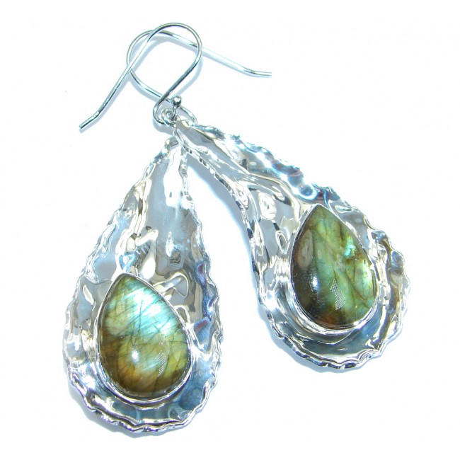 Perfect Modern Labradorite hammered Sterling Silver earrings