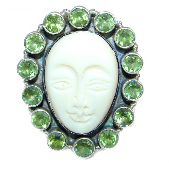 Moonface Carved Camel Bone Peridot Sterling Silver ring s. 6