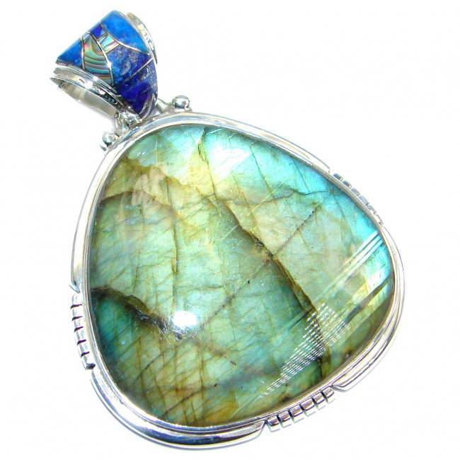 Traditional Design Labradorite Sterling Silver handcrafted Pendant