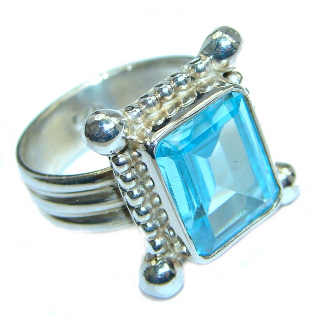 Exotic Blue Topaz Sterling Silver Ring s. 7