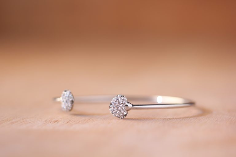 How to store jewelry