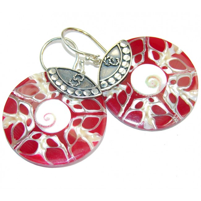 Ocean Style! Red Ocean Shell Sterling Silver earrings