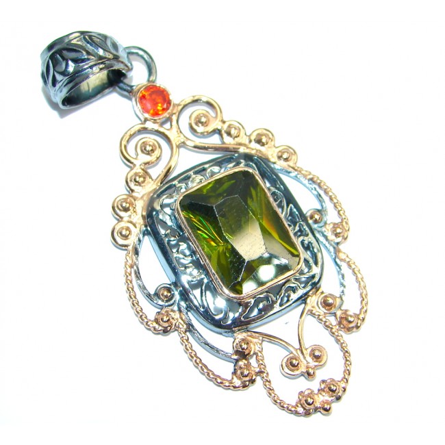 Vintage Style Cubic Zirconia Gold Rhodium plated over Sterling Silver Pendant