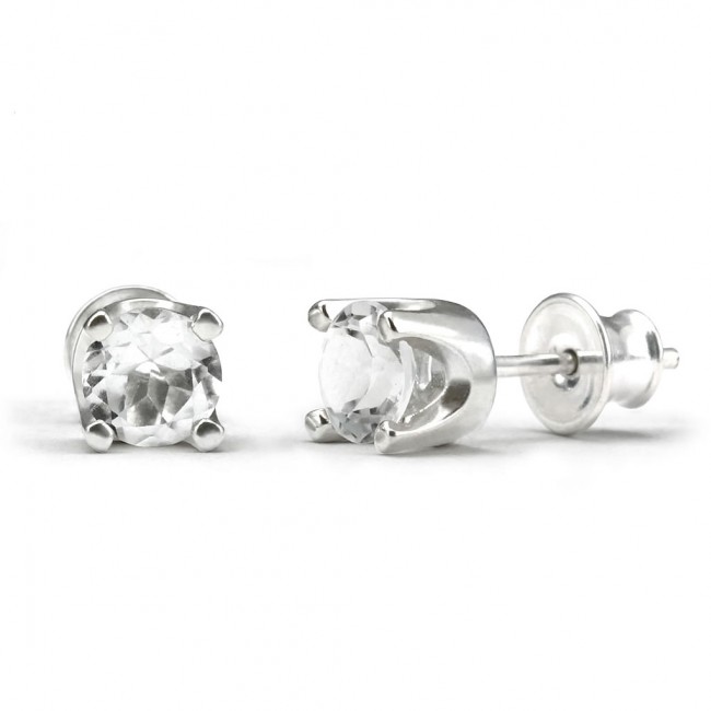 Elegant studs in sterling silver with a white topaz