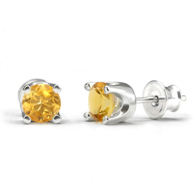 Elegant studs in sterling silver with a citrine