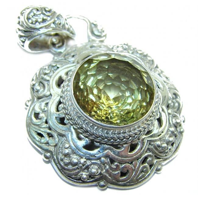 Rich Design Natural Olive Topaz .925 Sterling Silver handmade Pendant