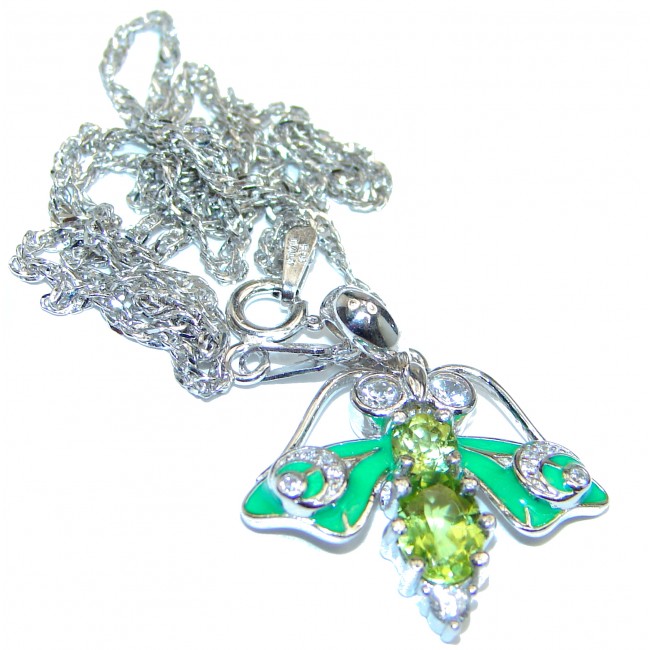 Awesome Natural Peridot Enamel .925 Silver Enamel Bee Necklace
