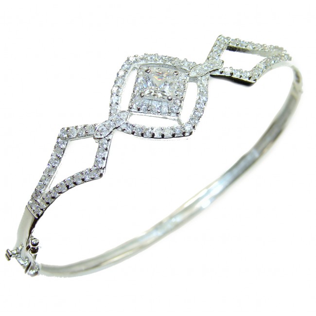 Glorious Natural White Topaz 925 Sterling Silver Bangle bracelet