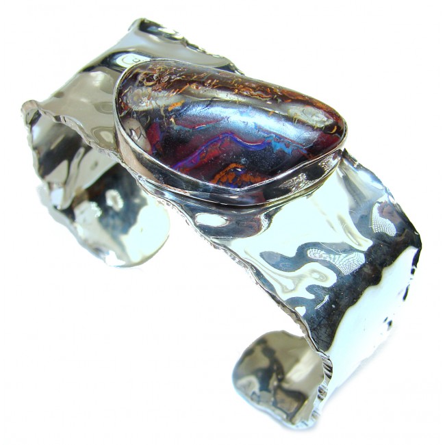 One of the kind Koroit Opal hammered .925 Sterling Silver Bracelet / Cuff