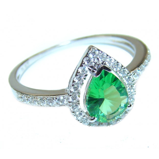 Posh Peridot .925 Sterling Silver handcrafted ring size 7 1/4