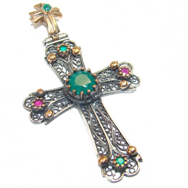 Victorian Style created Emerald .925 Sterling Silver Pendant / Cross