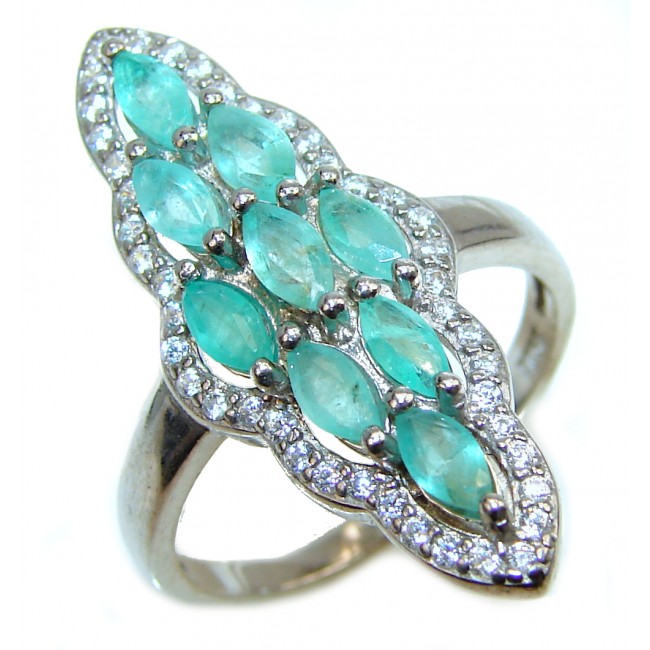 Spectacular Colombian Emerald .925 Sterling Silver handmade Ring size 7 1/4
