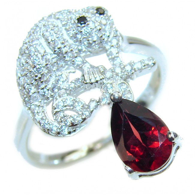 Lazy Cat real Garnet .925 Sterling Silver Ring size 8