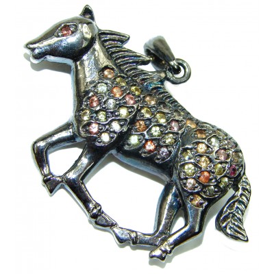 Galloping horse Natural Sapphire BLACK RHODIUM OVER 925 Sterling Silver Pendant Brooch