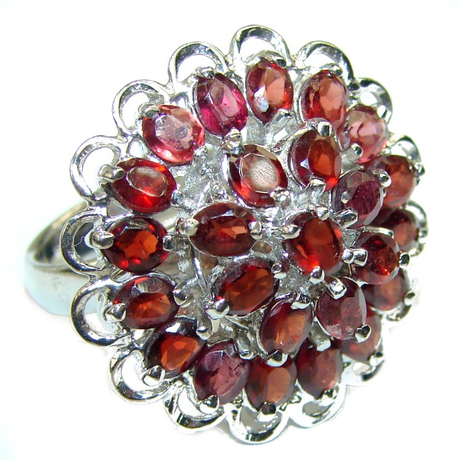 Red Beauty authentic Garnet .925 Sterling Silver Ring size 7