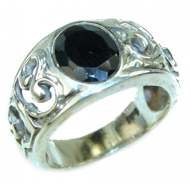 Black Onyx .925 Sterling Silver handcrafted ring; s. 8 1/4