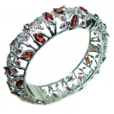 Extravaganza Precious Natural deep red Garnet .925 Sterling Silver Bangle bracelet