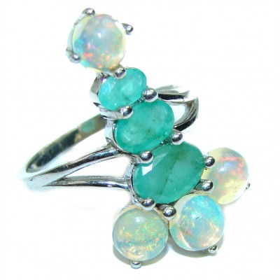 Luxurious Ethiopian Opal Emerald .925 Sterling Silver ring; s. 6