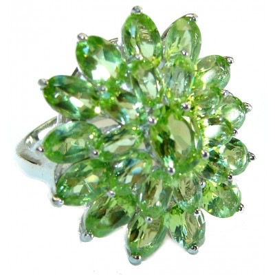 Incredible Beauty authentic Peridot .925 Sterling Silver Perfectly handcrafted Ring s. 5 3/4