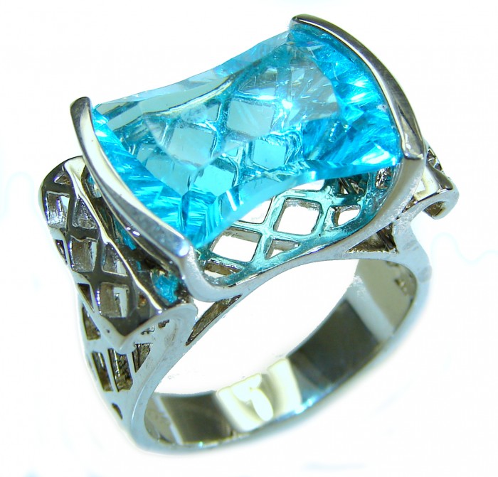 Aqua 22.5 carat Swiss Blue Topaz .925 Sterling Silver ring size 9