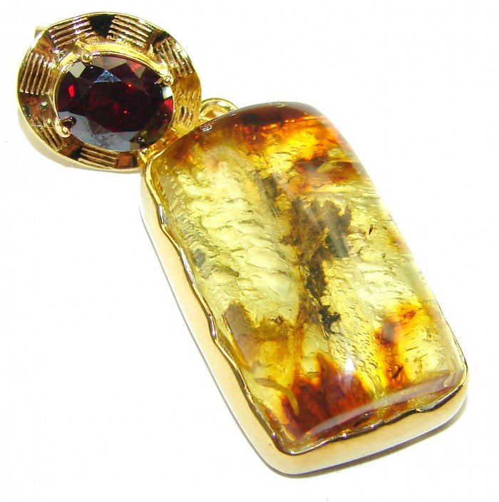 Vintage Beauty authentic Baltic Amber 14k Gold over .925 Sterling Silver handcrafted pendant