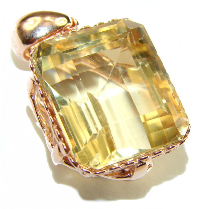 15.3 carat Oval cut flawless Lemon Quartz .925 Sterling Silver handcrafted pendant