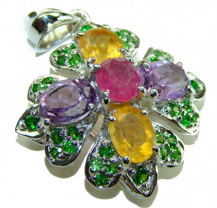 Unique design 3.2 carat Ruby yellow Sapphire .925 Sterling Silver handmade Pendant - video