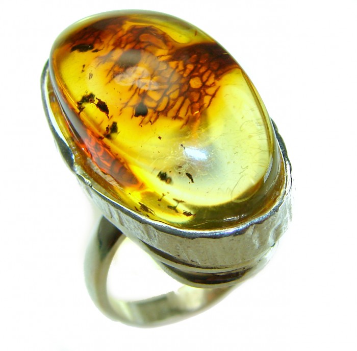 Beauty of the Sea Giant natural Baltic Amber .925 Sterling Silver handcrafted ring; s. 9
