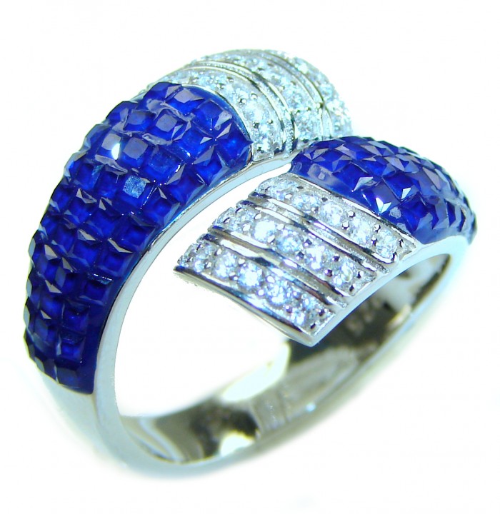 Luxurious 6.8 carat Sapphire .925 Sterling Silver handcrafted Ring size 7 1/4